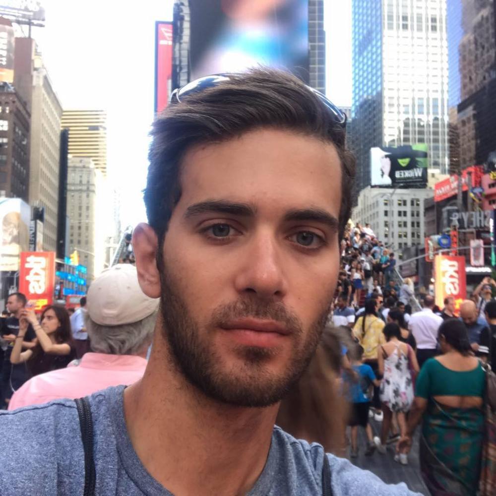 Meet your Posher, Nicolas